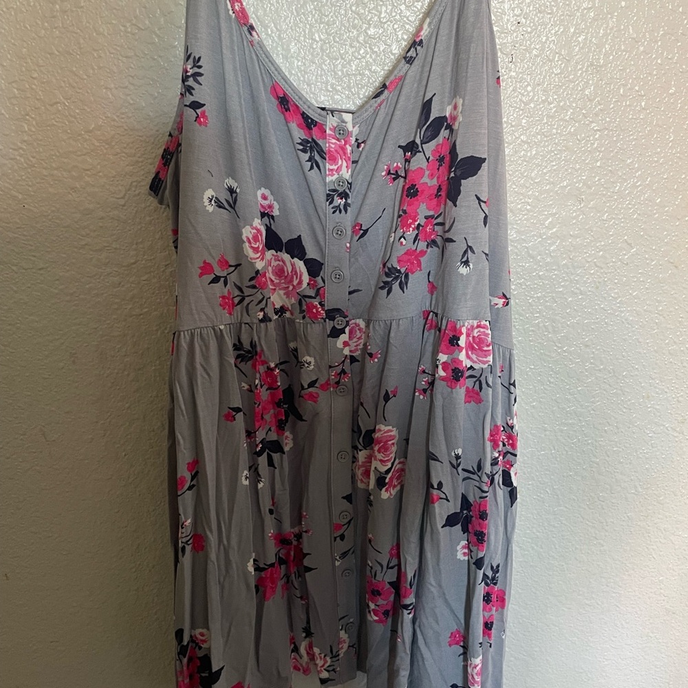 NWT Torrid Floral Button-Down Blouse SZ 4